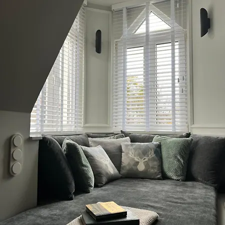 Ela - Elegant Apartament *